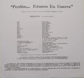 Fotocopia de página del programa de la obra "Perdón... estamos en guerra"